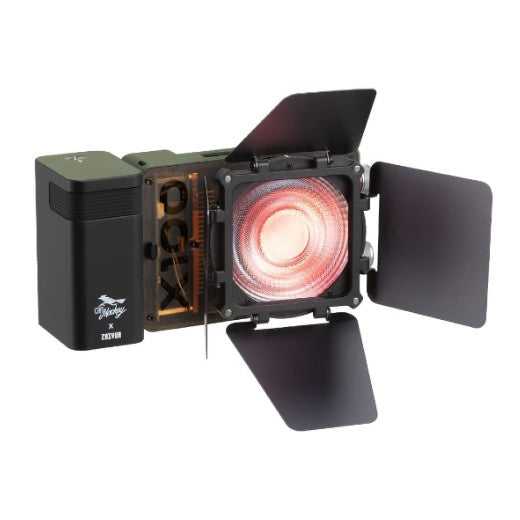 Zhiyun Molus X100 RGB Cob Light Pro Zhiyun Molus X100 RGB Cob Light Pro